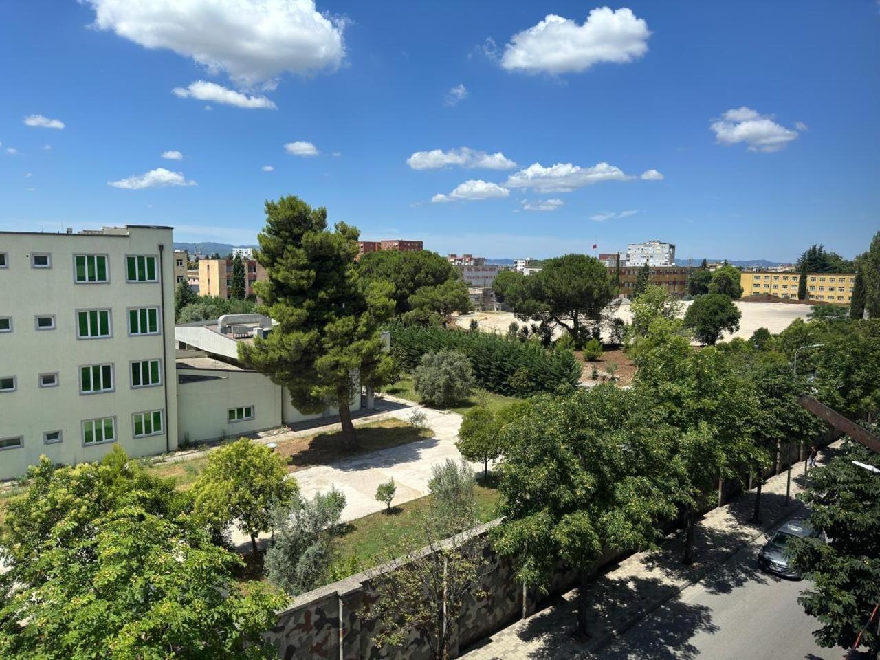 Oxhaku Apartment Tirana